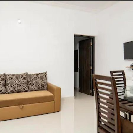 Esha Apartment Calangute Kamer foto