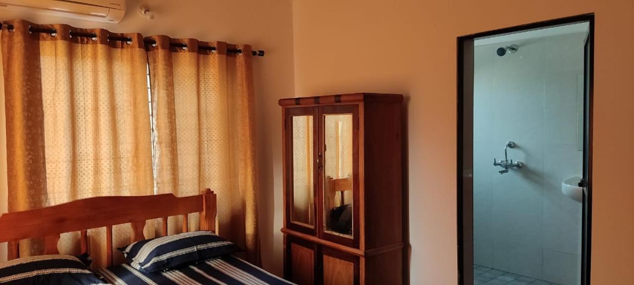Esha Apartment Calangute Buitenkant foto