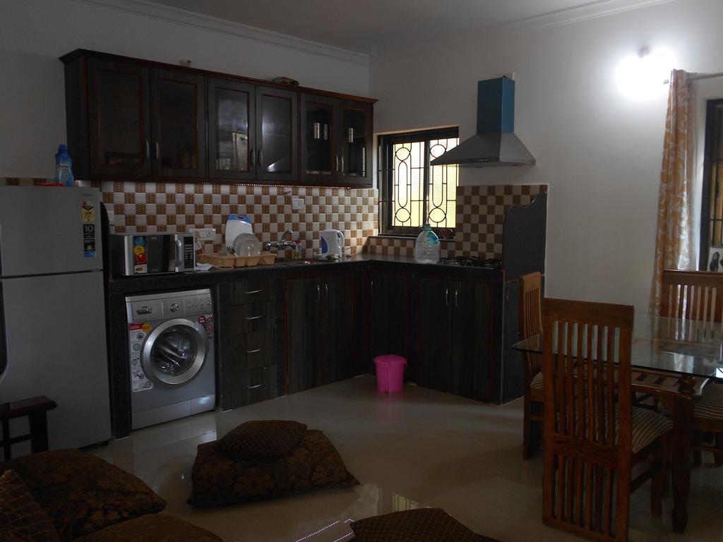 Esha Apartment Calangute Kamer foto