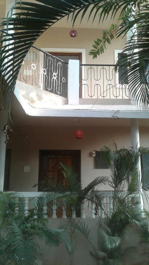 Esha Apartment Calangute Buitenkant foto